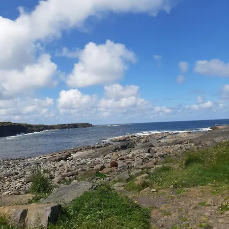Marys Coastal Retreat * Milltown Malbay