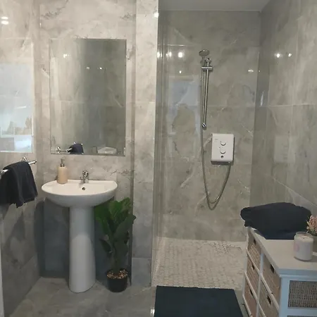 Marys Coastal Retreat